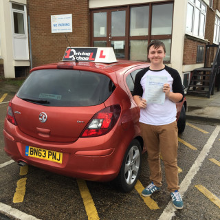 1drivingschool passed student