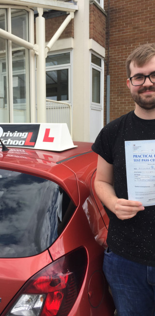 1drivingschool passed student