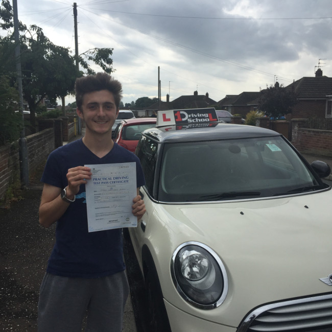 1drivingschool passed student