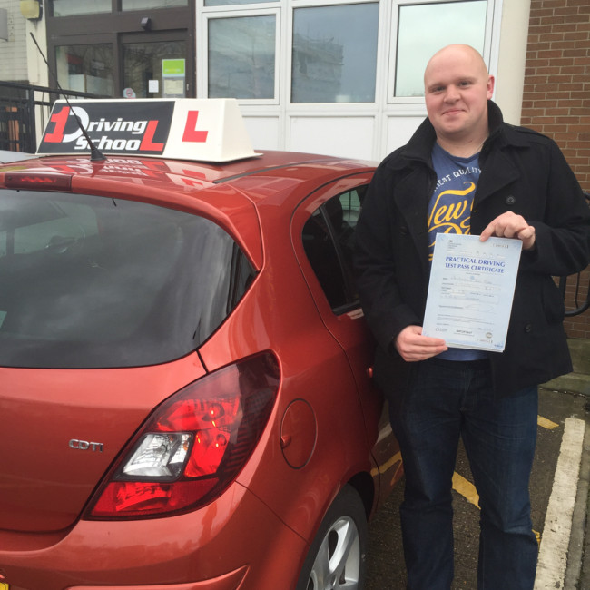 1drivingschool passed student